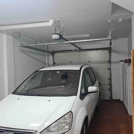 La Casuca De Trasmiera En *