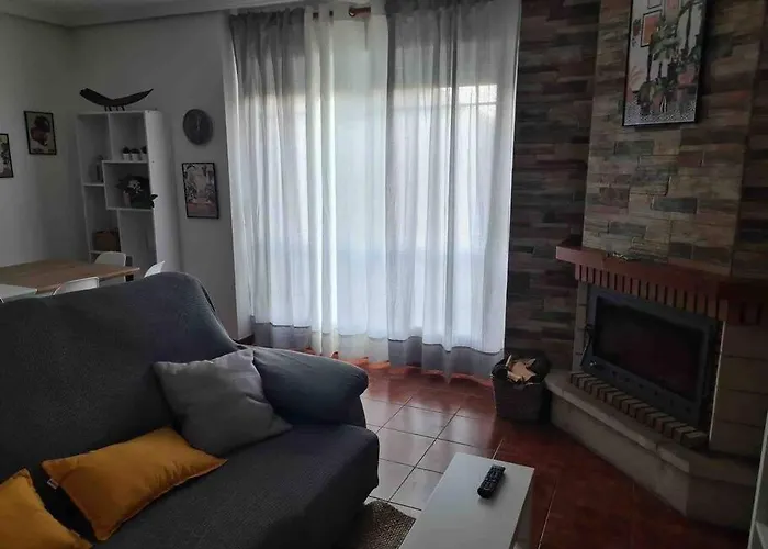 La Casuca De Trasmiera En *