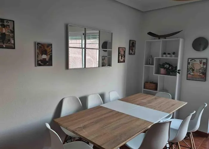 La Casuca De Trasmiera En *